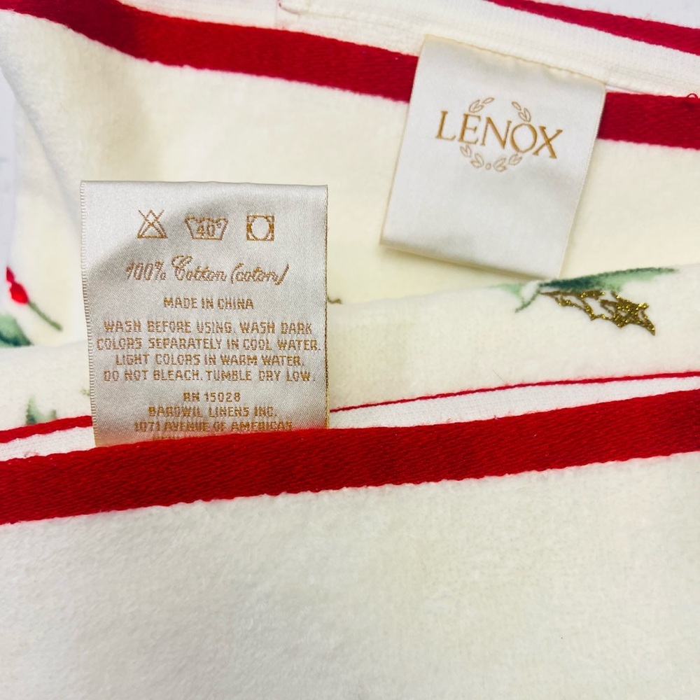 Lenox Holiday Bath Towels with Holly and Red Trim Set of 2 - Picture 4 of 4